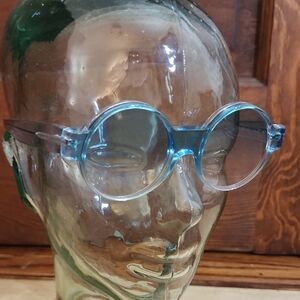 Kitty Joseph + Studio Wé sunglasses